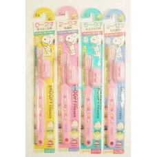 Japan Snoopy/Peanuts  kid's toothbrush set/4pcs(0~12 age)